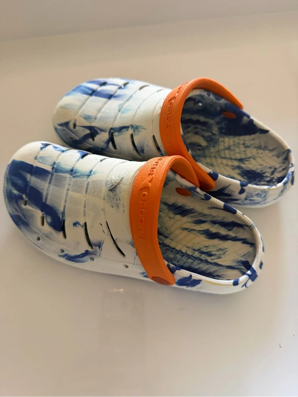 Rugged Shark Molded Clogs Big Kid Size 2